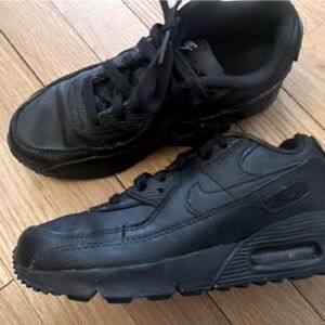 Nike Kids Black Sneakers